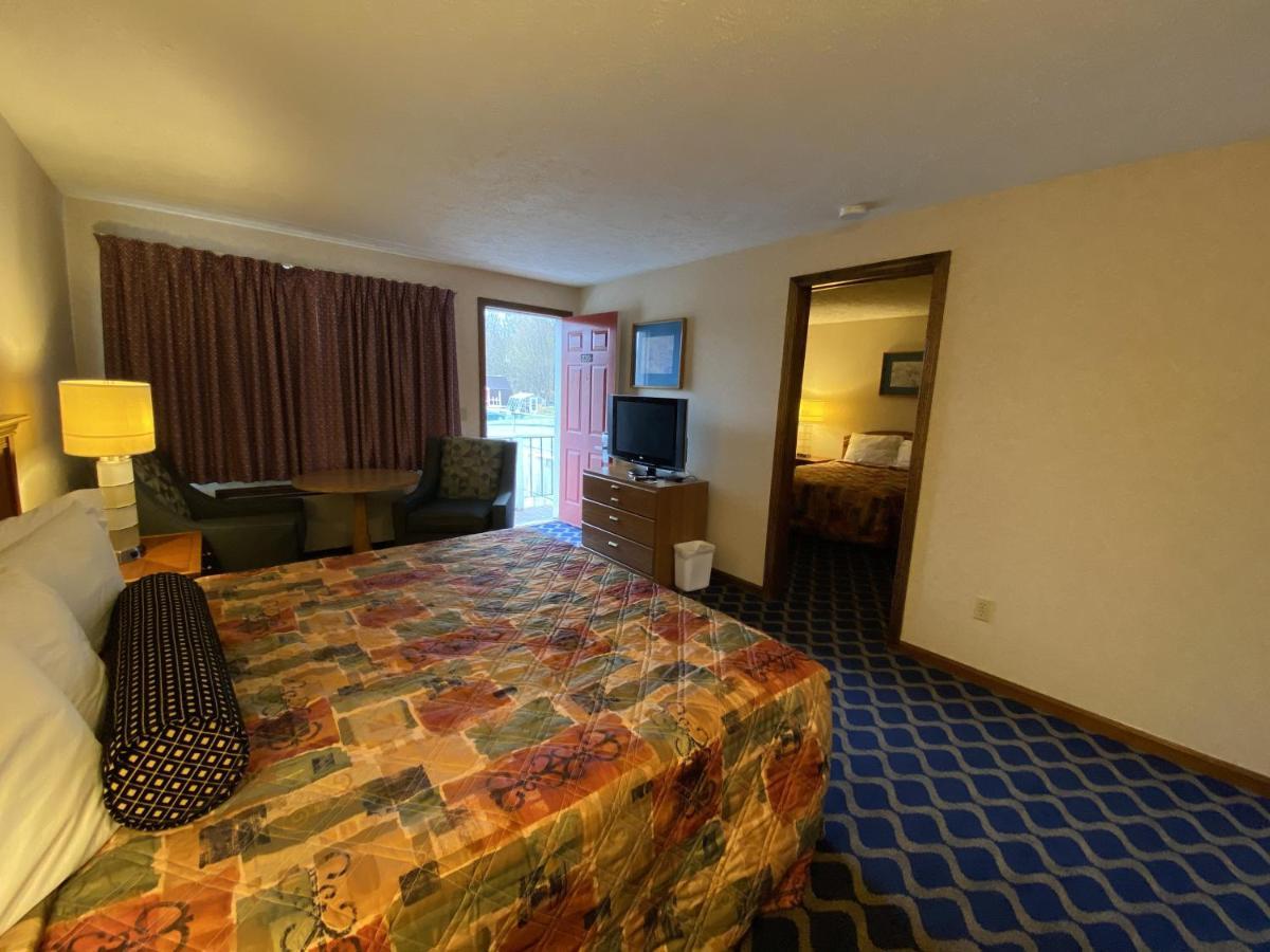 Economy Lodge 682 Main St ستيربريدج المظهر الخارجي الصورة