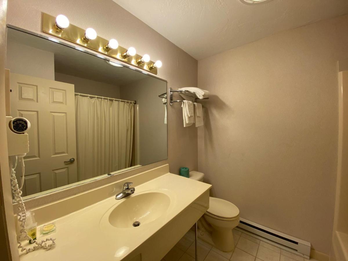 Economy Lodge 682 Main St ستيربريدج المظهر الخارجي الصورة