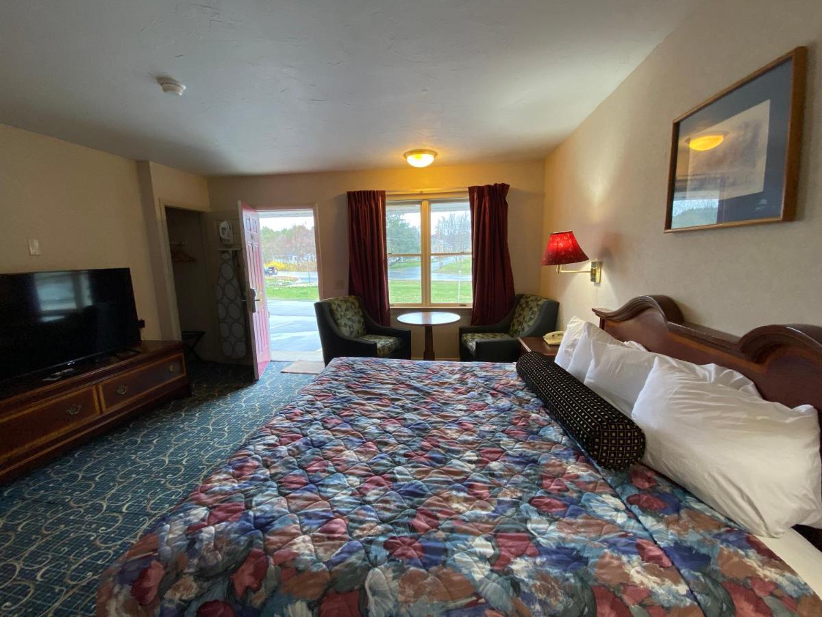 Economy Lodge 682 Main St ستيربريدج المظهر الخارجي الصورة