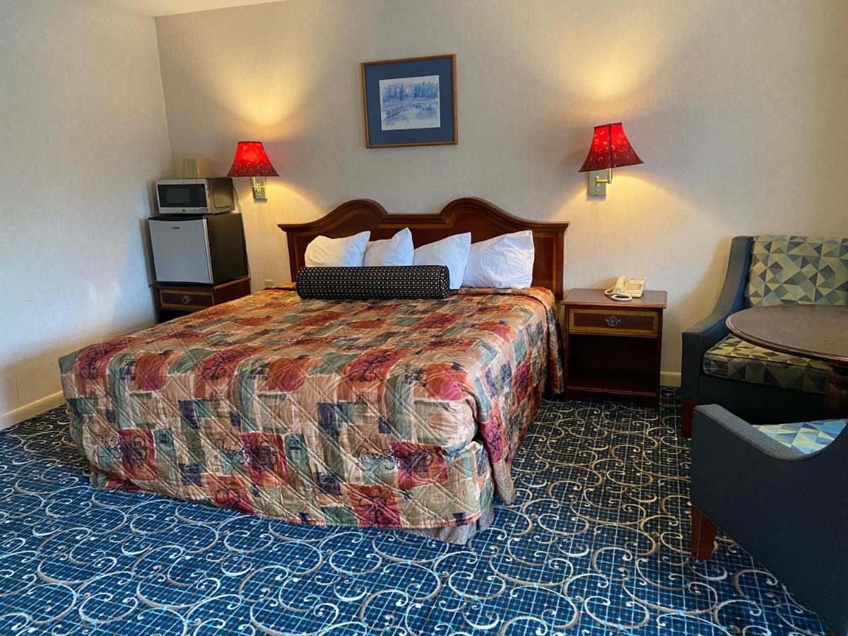 Economy Lodge 682 Main St ستيربريدج المظهر الخارجي الصورة
