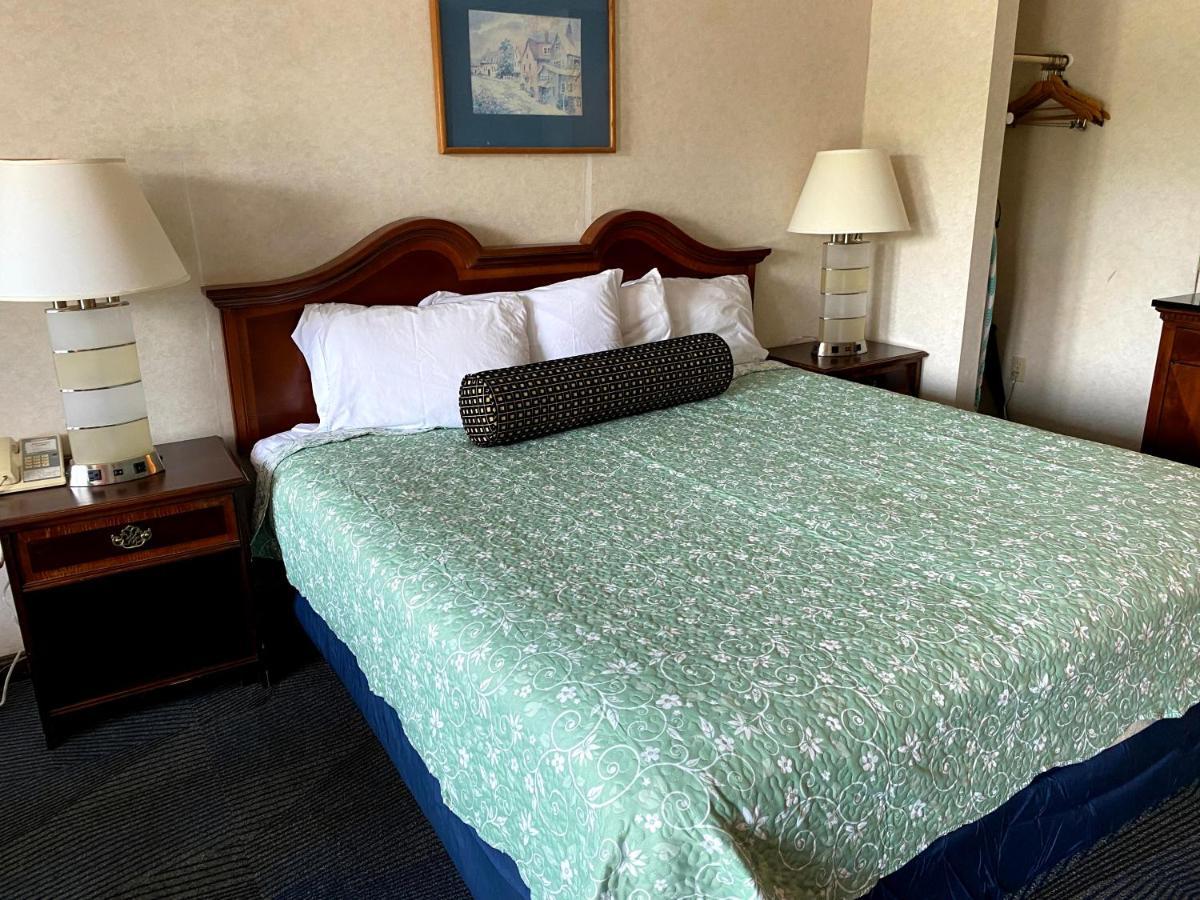Economy Lodge 682 Main St ستيربريدج المظهر الخارجي الصورة