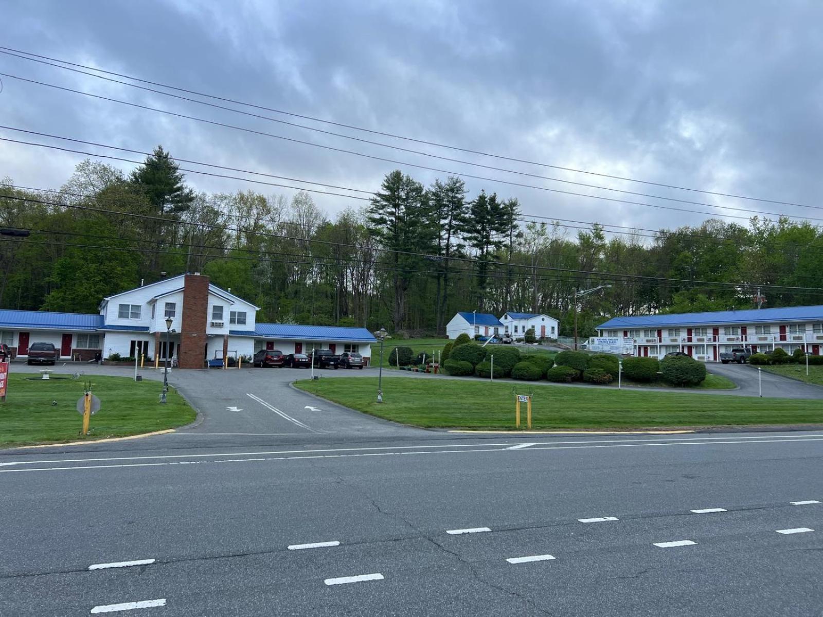 Economy Lodge 682 Main St ستيربريدج المظهر الخارجي الصورة
